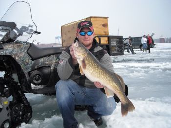 DAN WALLEYE